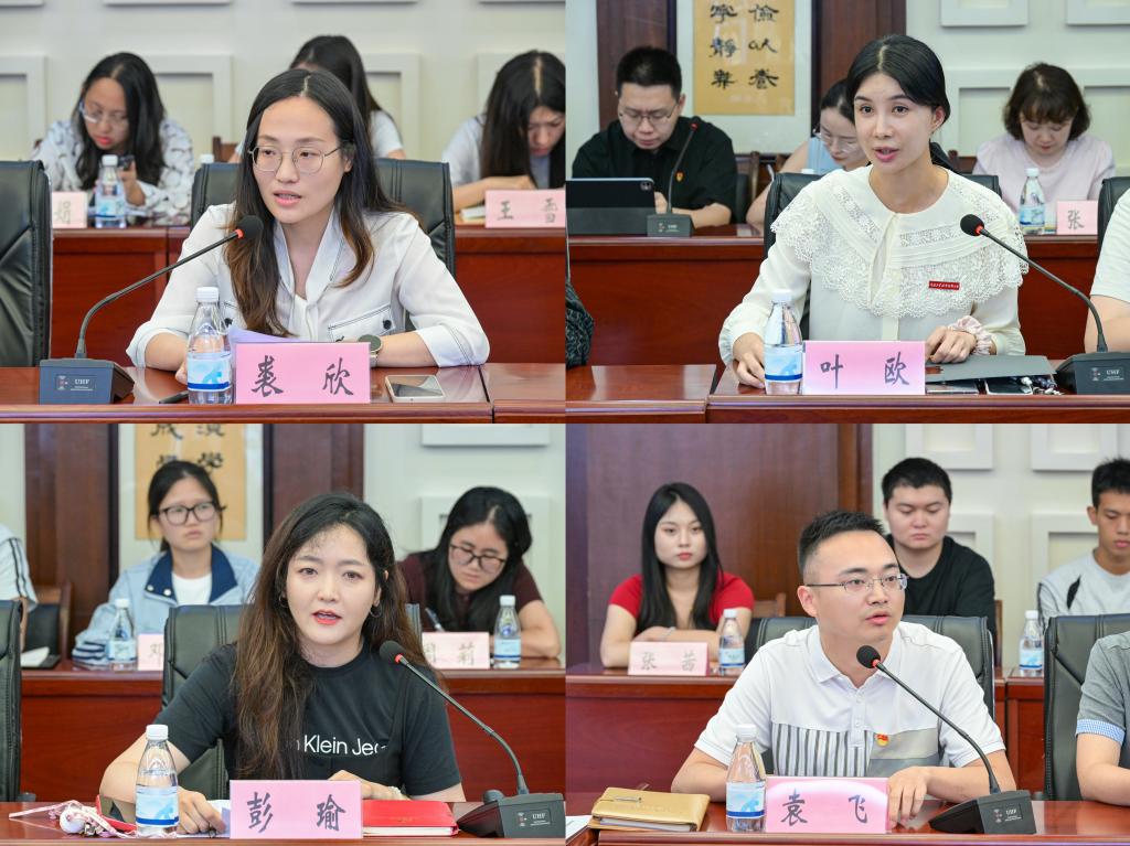 辅导员代表发言.jpg